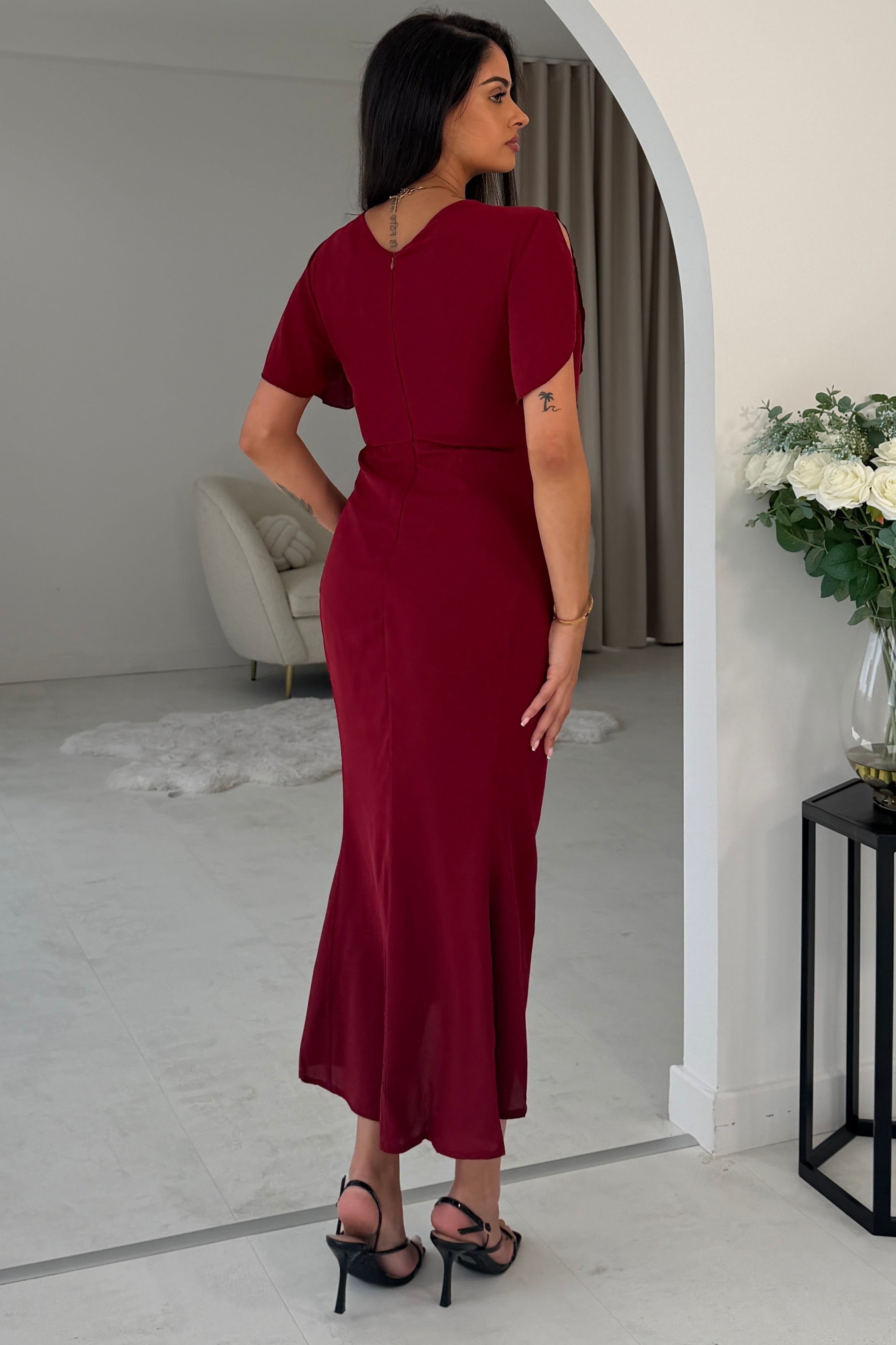 Cleo Berry Ruched Detail Midi Dress