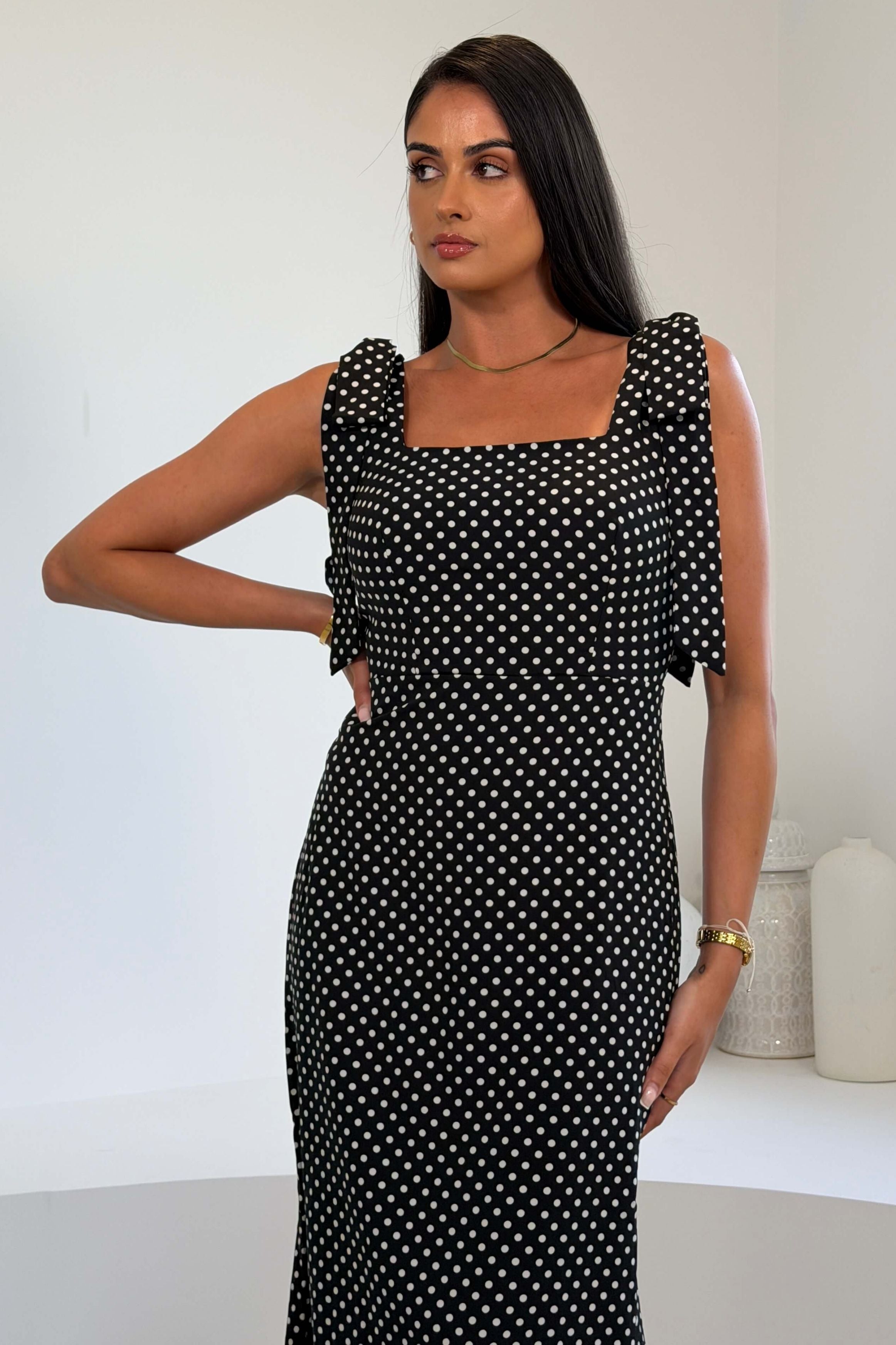 Jovi Tie Shoulder Square Neck Midi Dress Black Spot