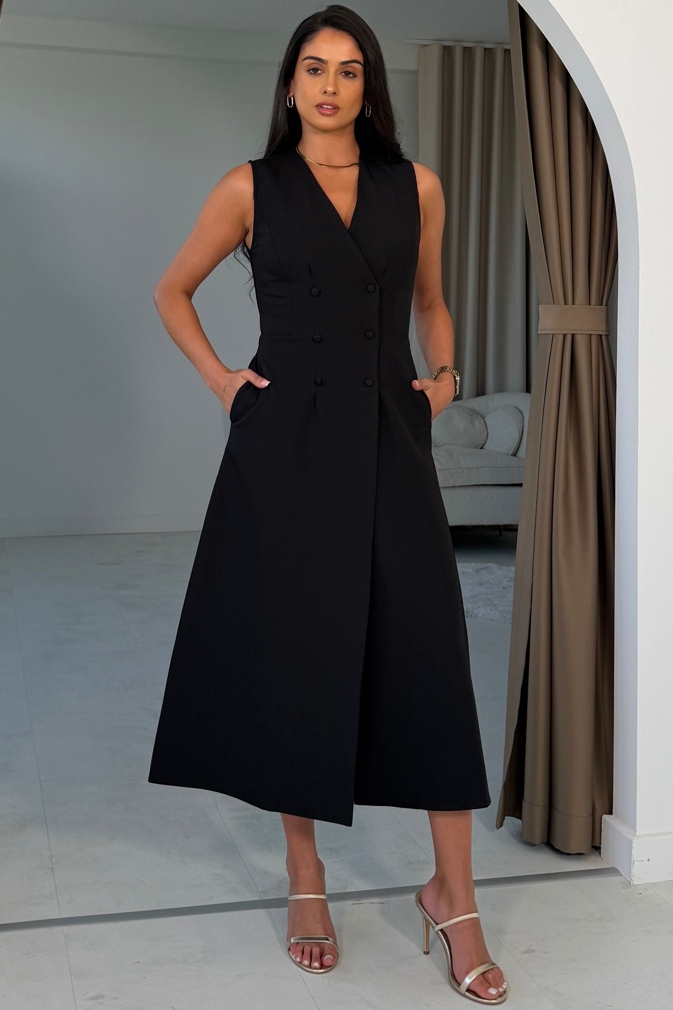 Hazel Tailored Sleeveless Midi Dress Black