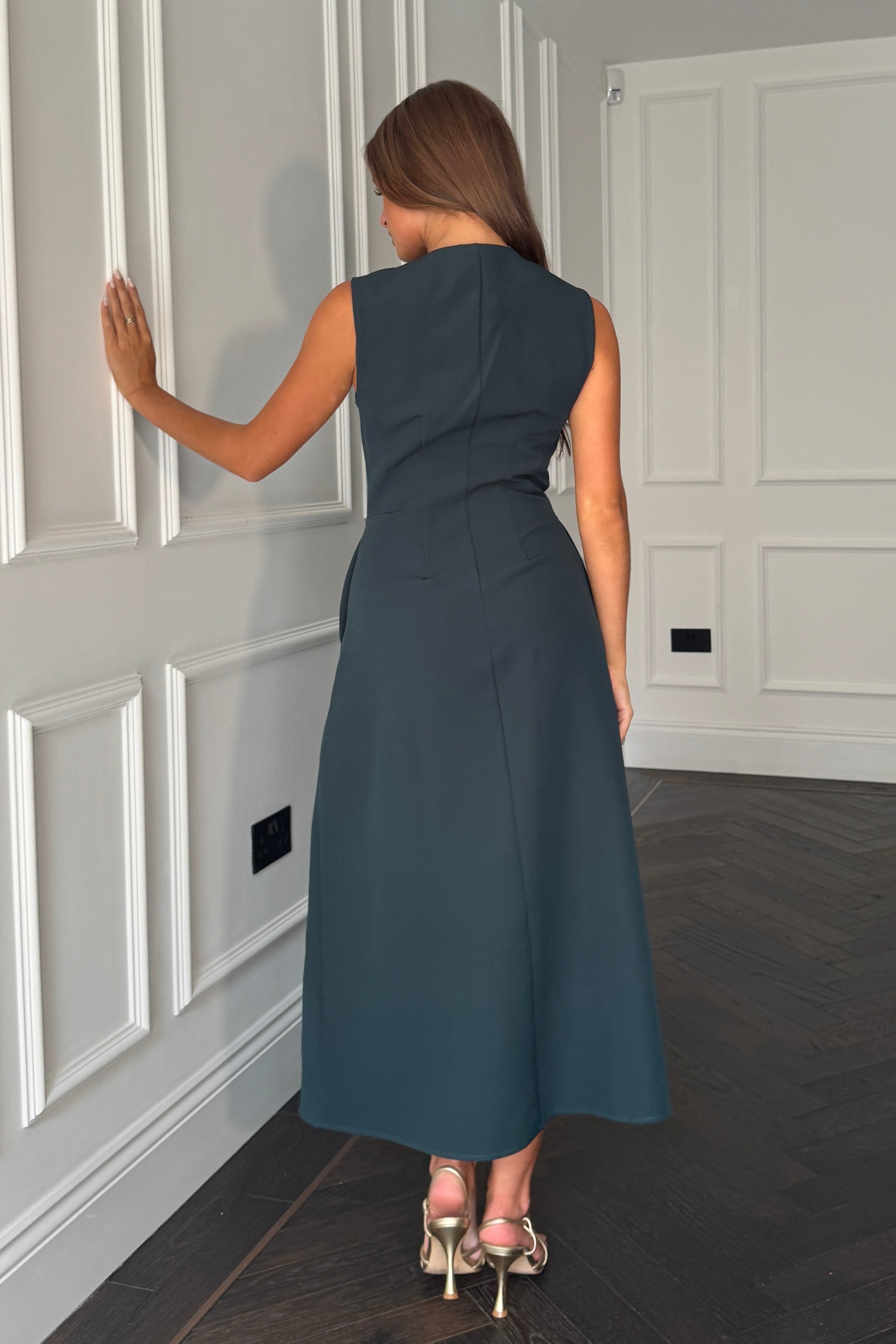 Hazel Tailored Sleeveless Midi Dress Green